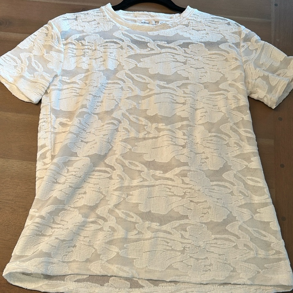 Wilfred T Shirt Small